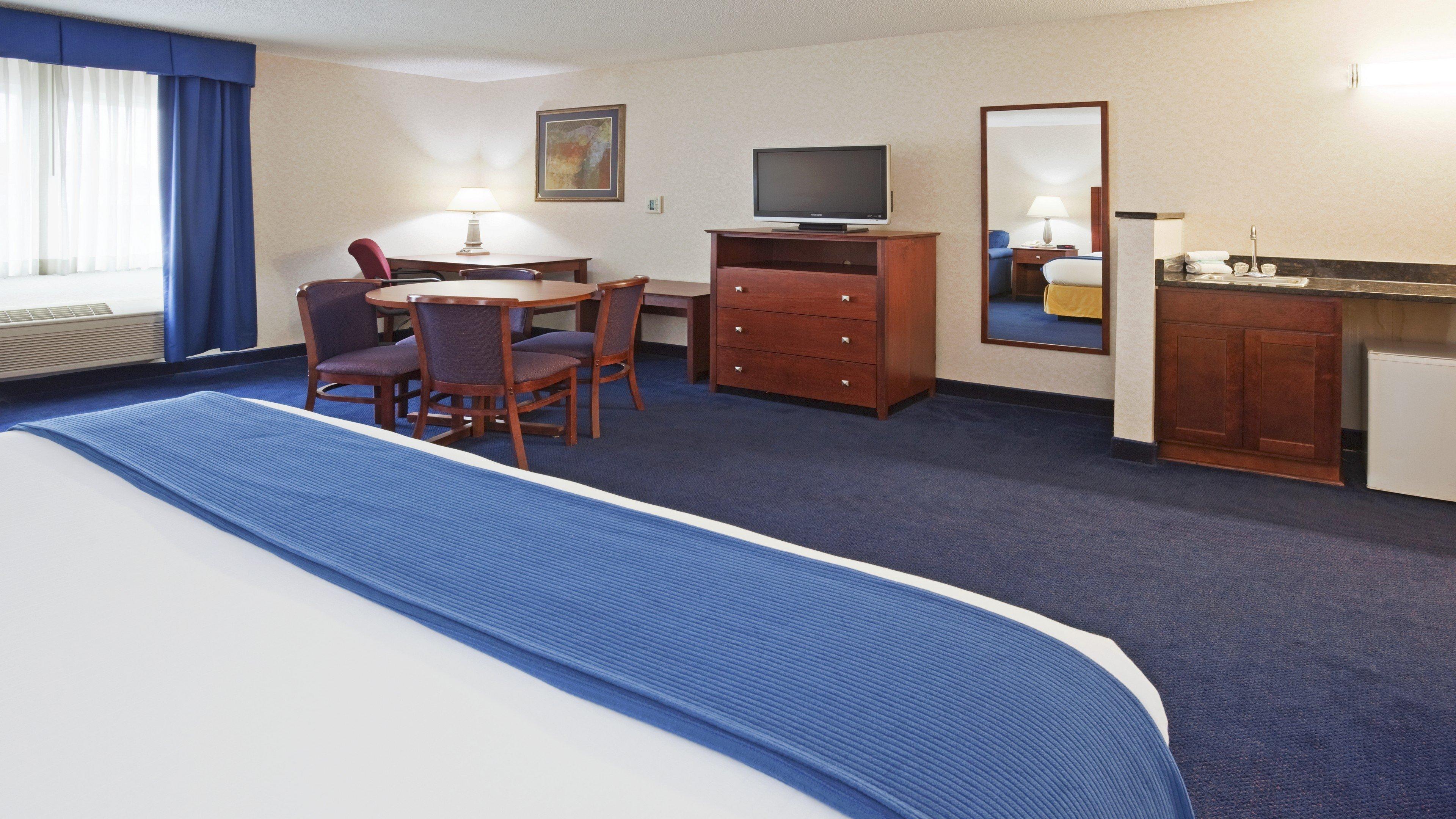 Holiday Inn Express Deforest By Ihg Pokoj fotografie