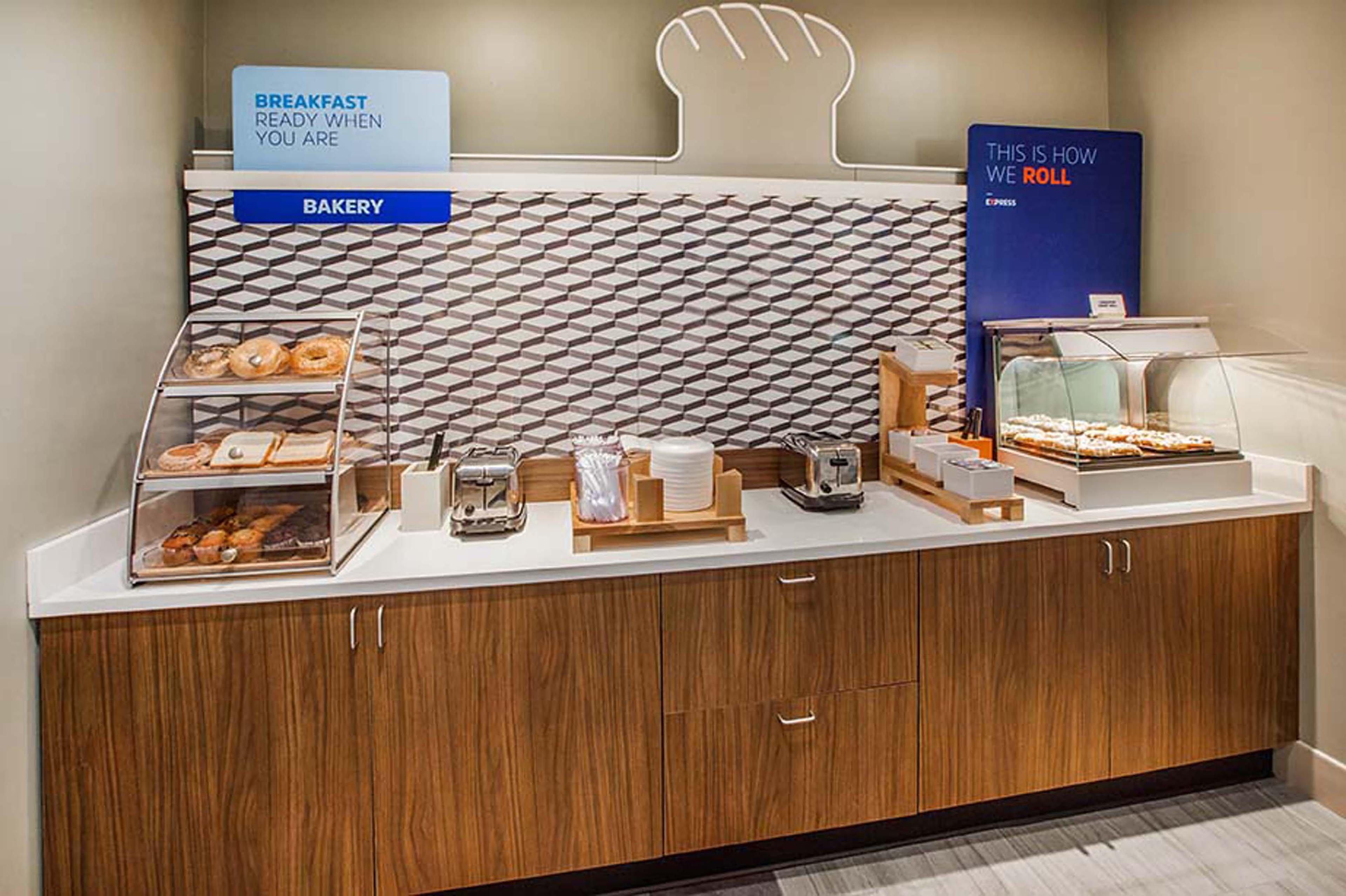 Holiday Inn Express Deforest By Ihg Exteriér fotografie