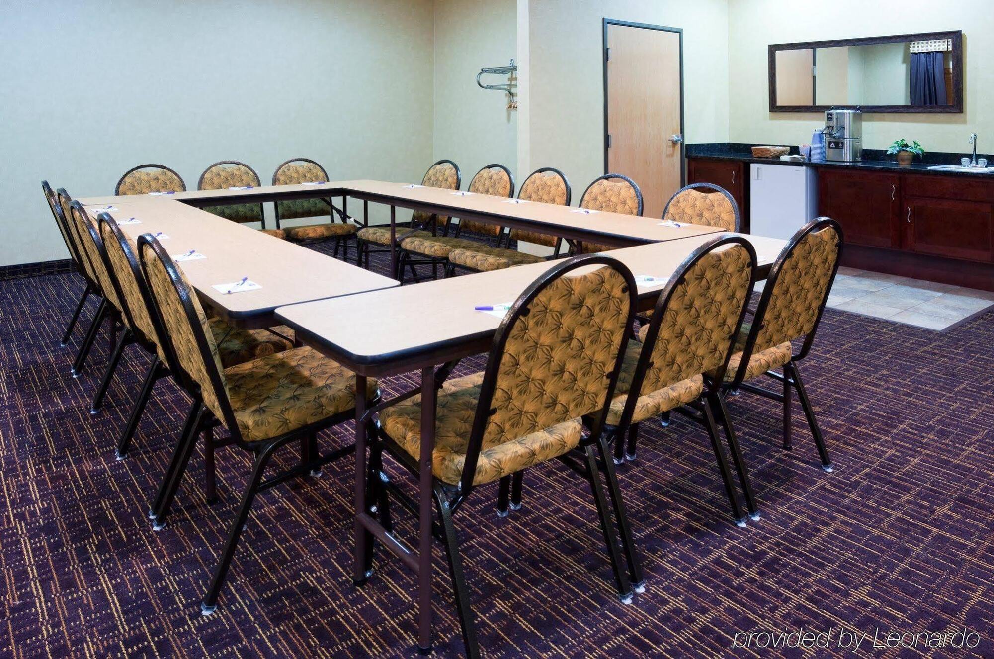 Holiday Inn Express Deforest By Ihg Exteriér fotografie